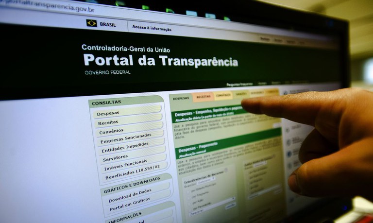 TCE-PB vai notificar gestores devido à falta de informações nos portais de transparência