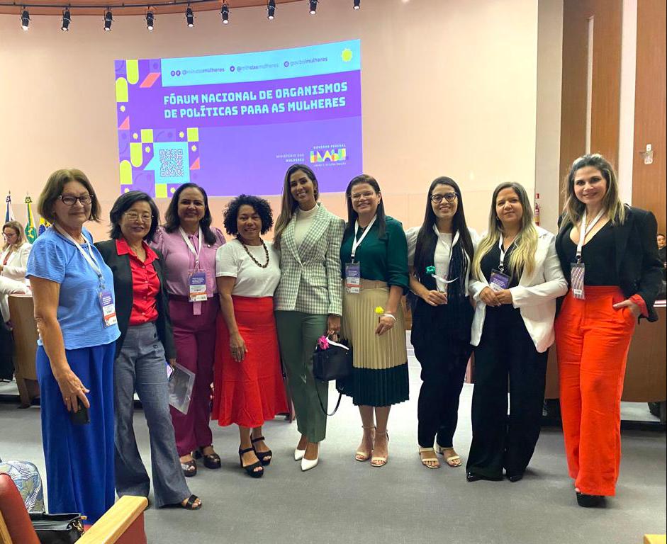 Secretária de Políticas para a Mulher de Patos participa de Fórum Nacional com foco em políticas de empoderamento feminino e combate ao feminicídio
