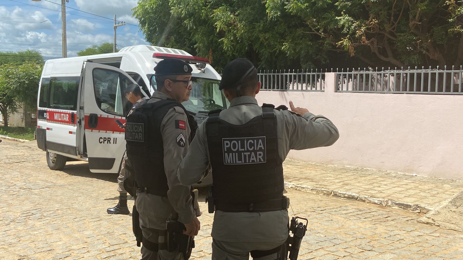 Em Patos, Polícia Militar deflagra Operação Tiradentes na Área do CPR II; Veja Vídeo