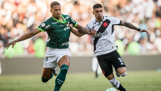 Em jogo movimentado, Vasco sai na frente, mas Palmeiras busca o empate no Maracanã