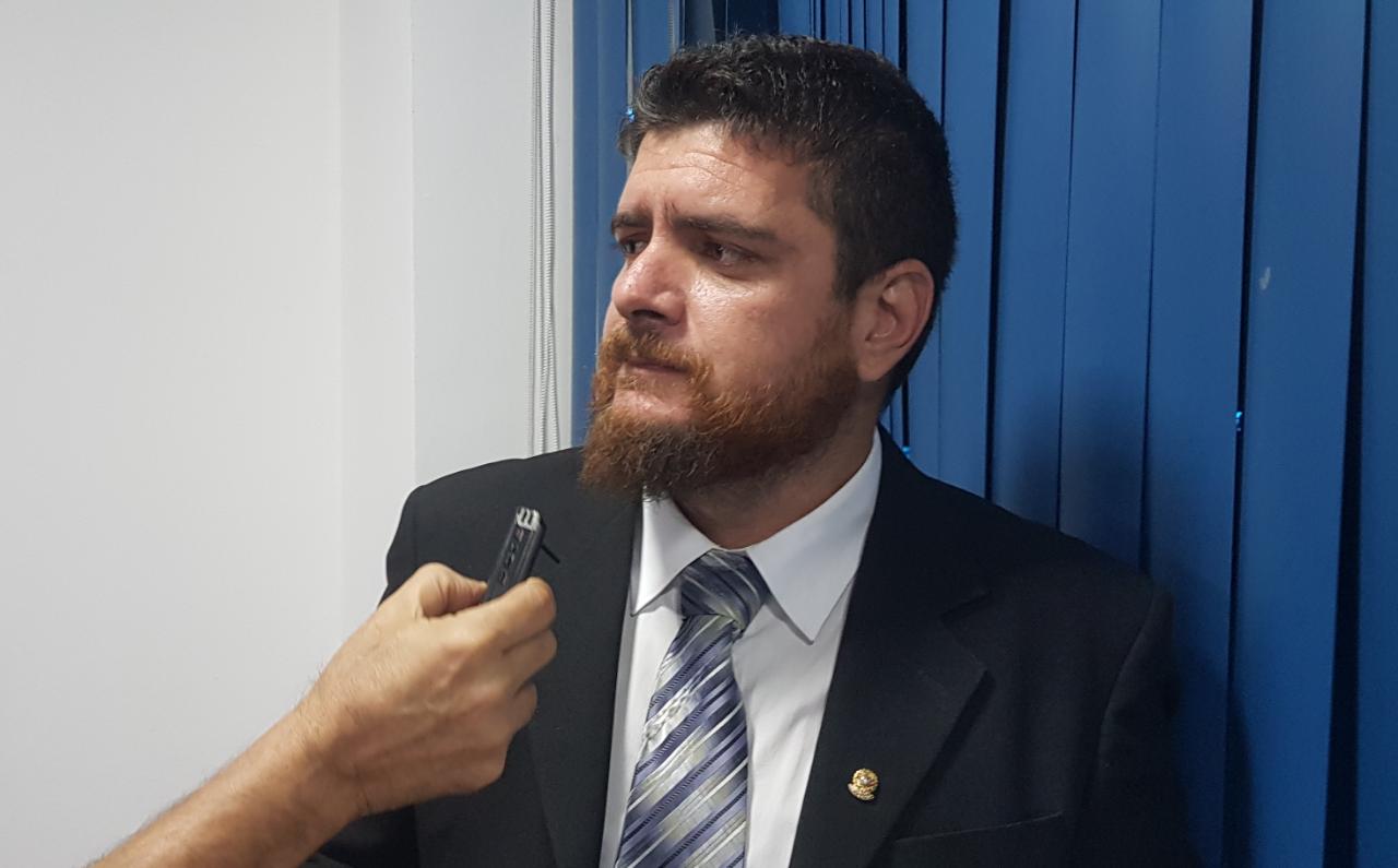 A liderança eleita para fazer oposição em Patos está calada há três anos, diz Jamerson Ferreira