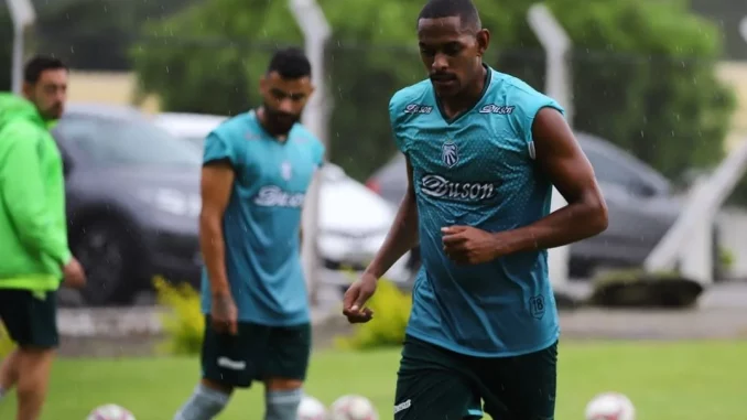 Nacional de Patos acerta com atacante que passou pelo Campinense