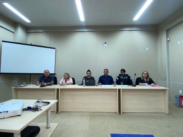 Volta do Conselho de Segurança Municipal foi sugerida em debate sobre a segurança escolar