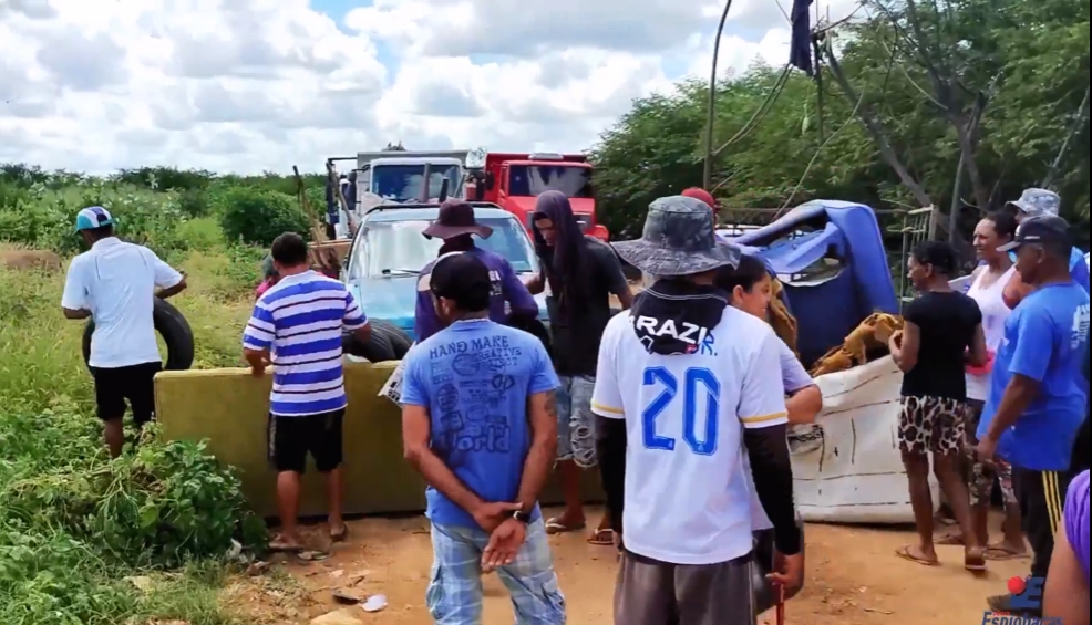 Catadores temem ficar sem sustento após fim do Lixão de Patos. Secretária confirma que município está dando assistência. Ouça