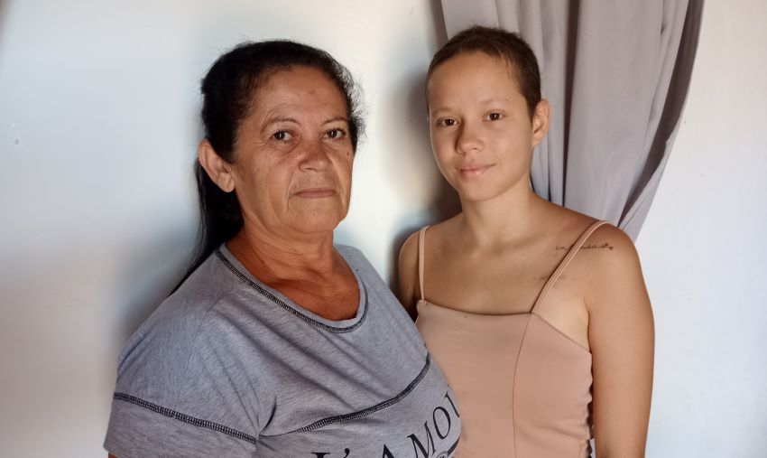 Esperança: Após campanha nas redes sociais, família consegue arrecadar 23 mil reais para cirurgia da jovem Maria Clara, que luta contra câncer no estômago
