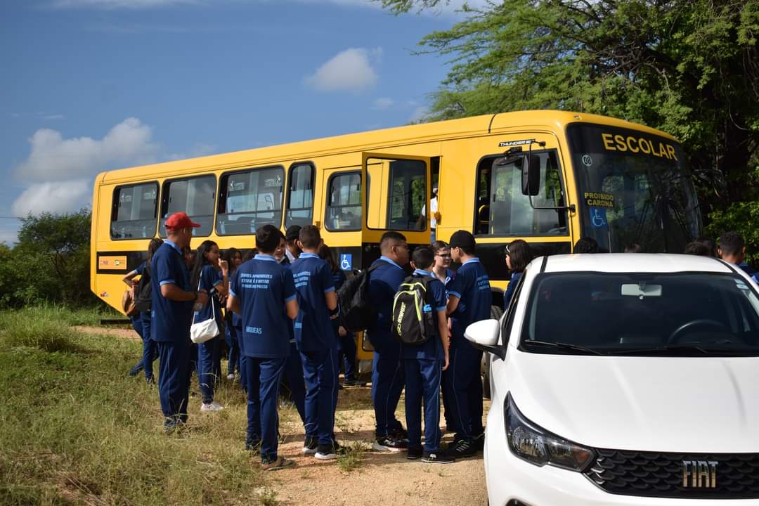 Educação Empreendedora: Alunos de São José do Bonfim fazem visita à Fazenda Tamanduá