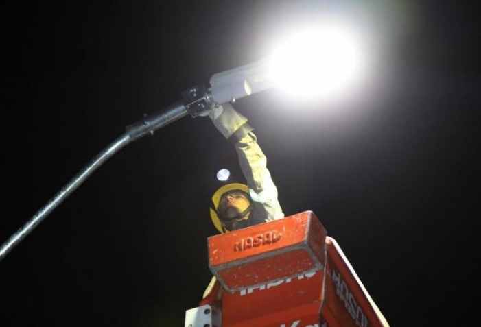 Prefeitura de Patos fará troca das luminárias de led da Alça Sudeste. Secretaria aguarda chegada do material