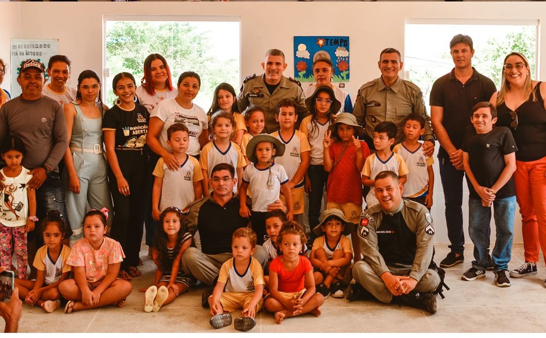 Prefeito de Areia de Baraúnas e equipe realizam ação integrada de saúde e educação na Escola Municipal Sebastião Francisco