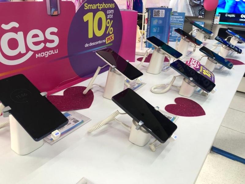 Procon/Patos realiza pesquisa de preço dos produtos para o dia das mães