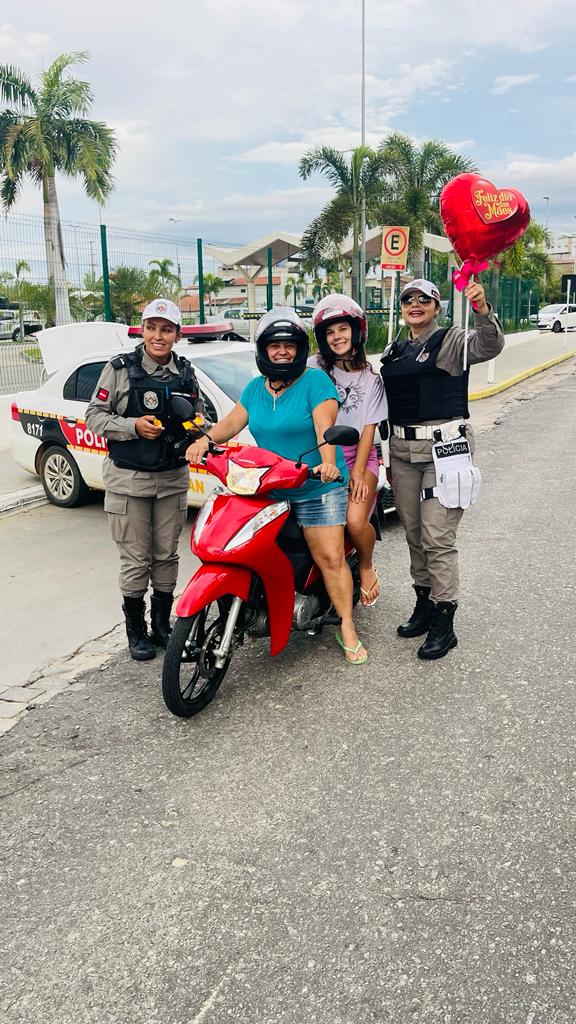 Polícia Militar realiza ação especial em homenagem ao Dia das Mães na cidade de Patos