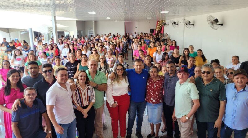 Prefeitura de Catingueira realiza evento em comemoração ao Dia das Mães com homenagens e distribuição de brindes