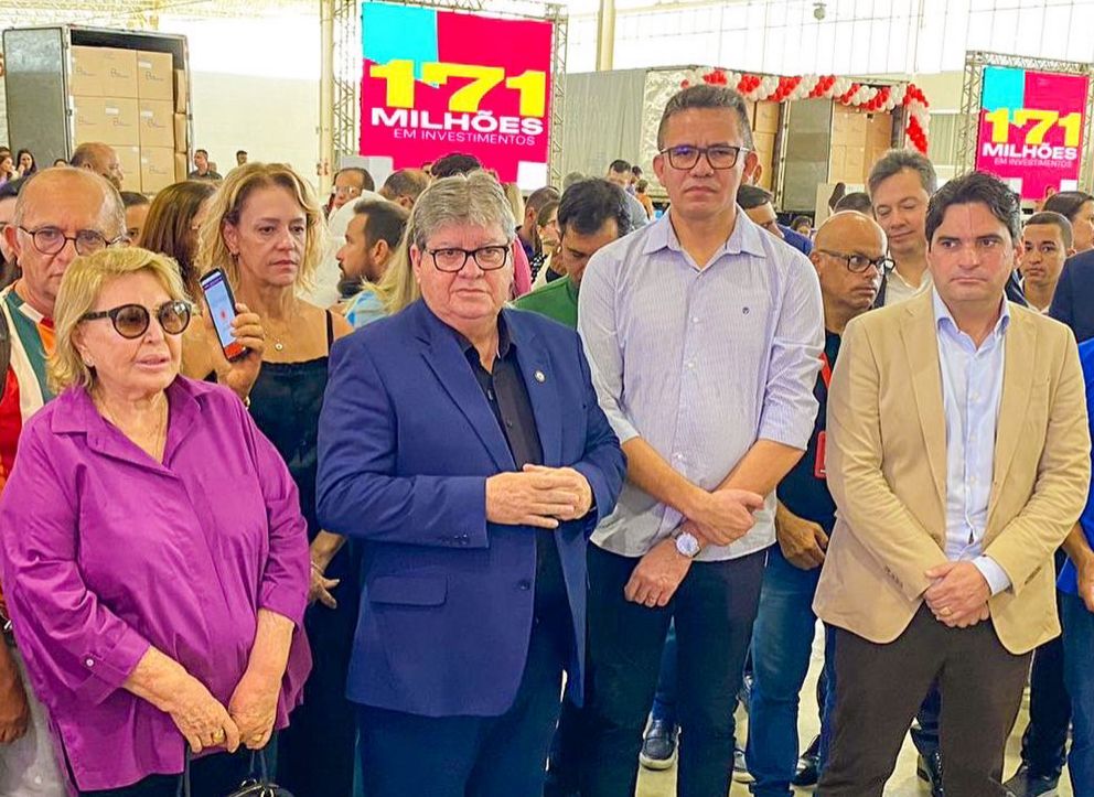 “Investimento fundamental para a qualidade do ensino paraibano”, ressalta Francisca Motta, em solenidade com o governador