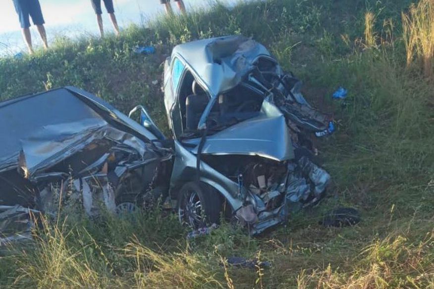 Jovem de 22 anos morre e duas pessoas ficam feridas em acidente entre três veículos na PB-293, em Paulista