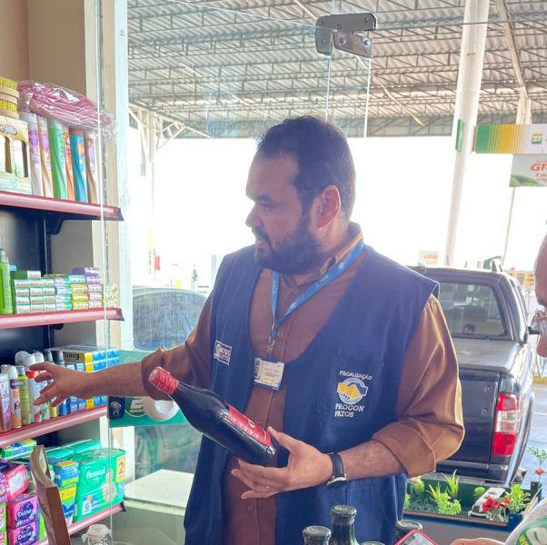 Durante fiscalização, Procon/Patos apreende produtos com prazo de validade vencido e adulterado