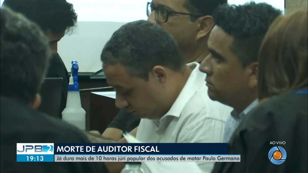 Filho é condenado a mais de 40 anos de prisão pelo assassinato do pai, na Paraíba