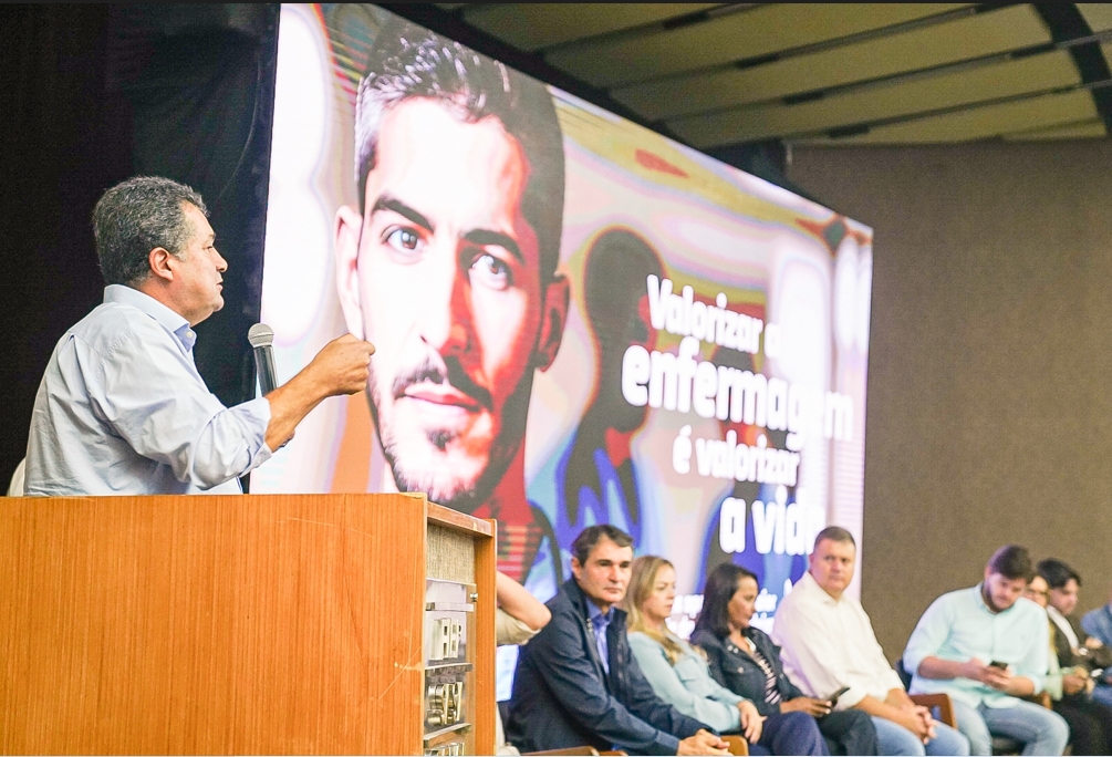 Grita geral: Prefeitos da PB decidem ir a Brasília pressionar Lula por mais dinheiro para pagar o piso da enfermagem  