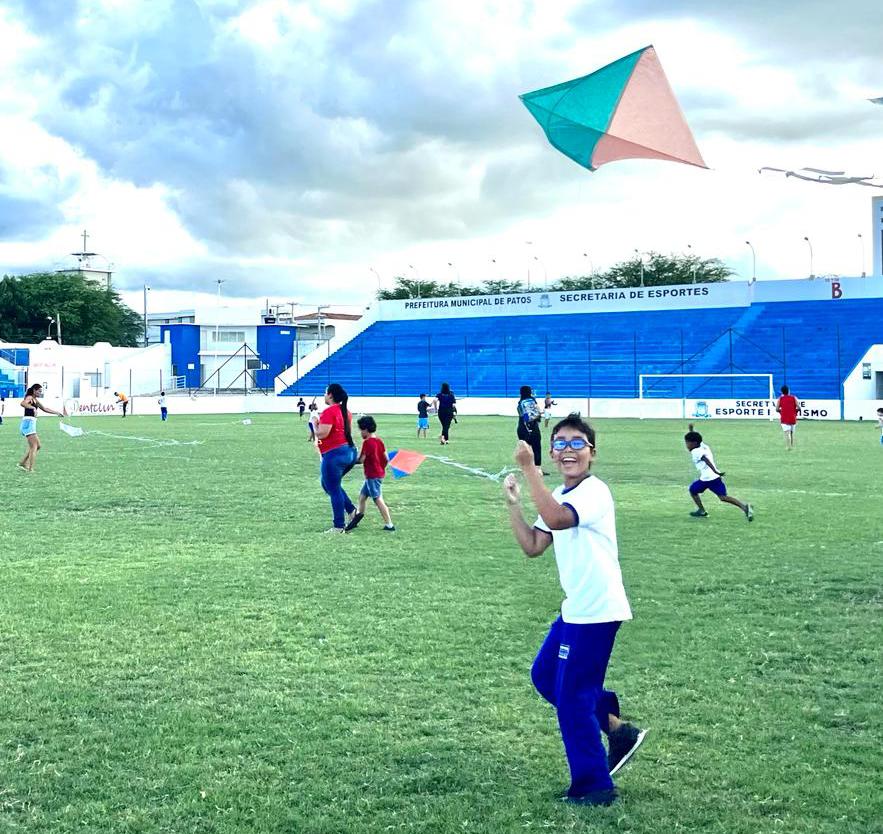 Semana do Brincar: 1º Festival de Pipas leva muita diversão e lazer para as crianças patoenses