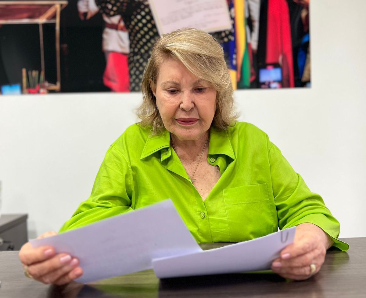 Francisca Motta comemora licitação do acelerador linear, para o Hospital do Bem