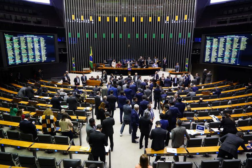 Câmara aprova texto-base do arcabouço fiscal. Veja como votaram os deputados paraibanos