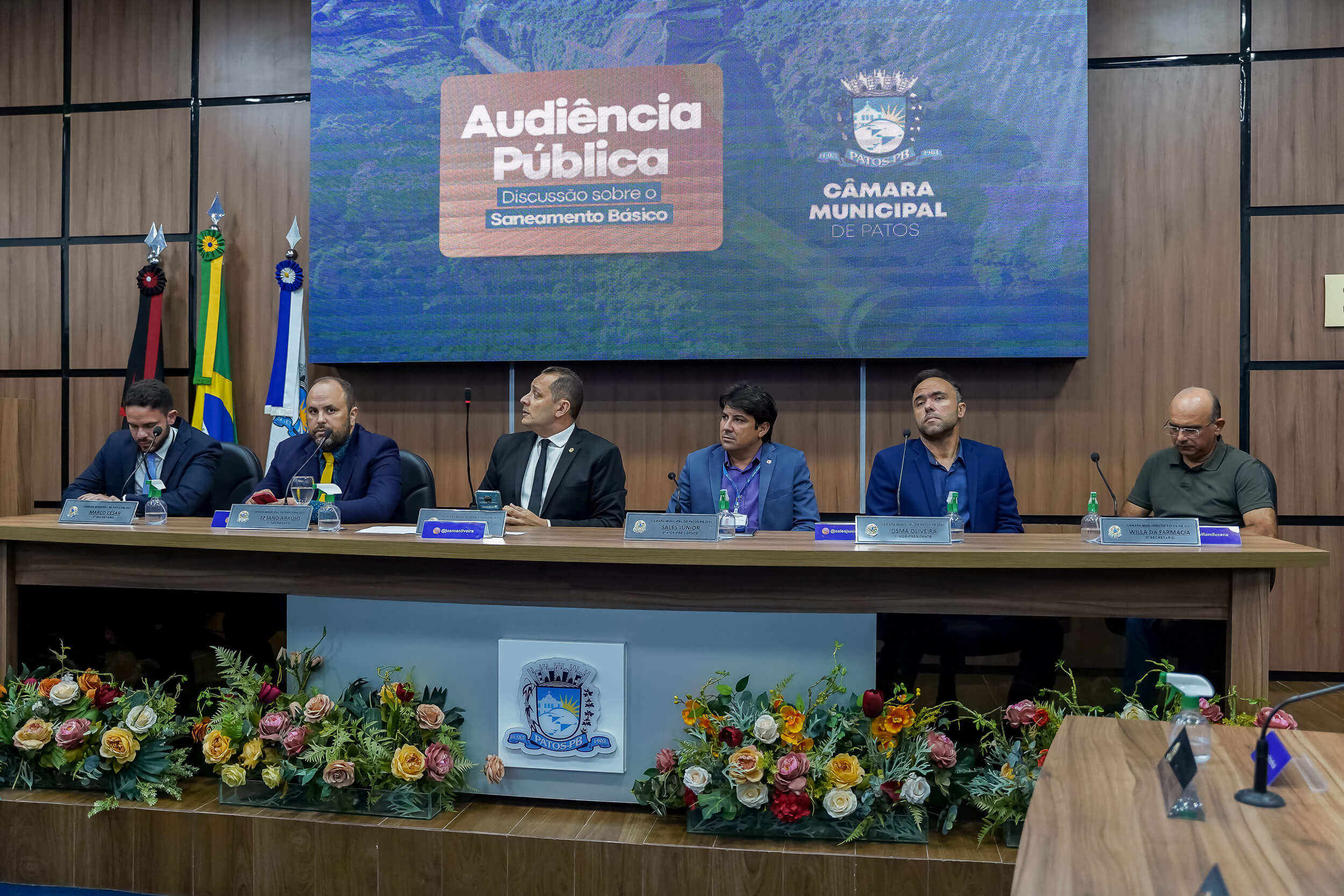 Falta de atenção: Audiência Pública para debater saneamento básico em Patos é marcada por ausência de vereadores e autoridades
