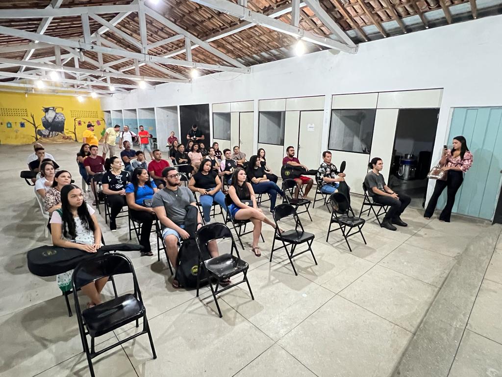 Em Patos: Curso gratuito de violão tem início e inscrições para teclado continuam abertas