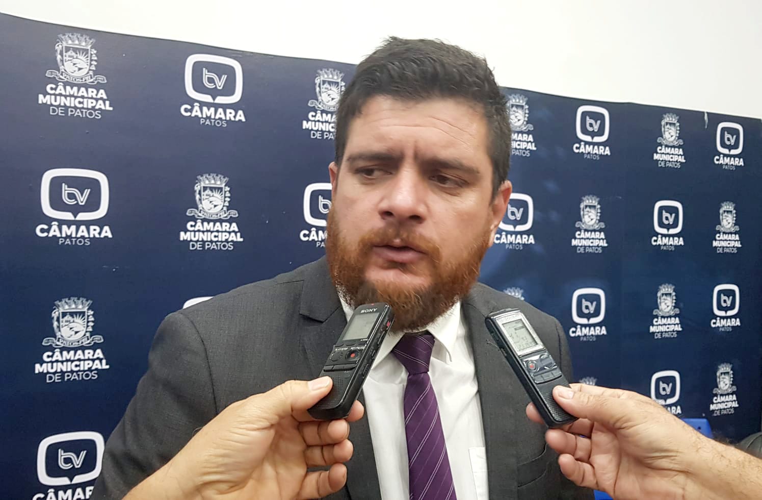 Jamerson Ferreira solicita Audiência Pública para discutir o uso medicinal da canabidiol no município de Patos