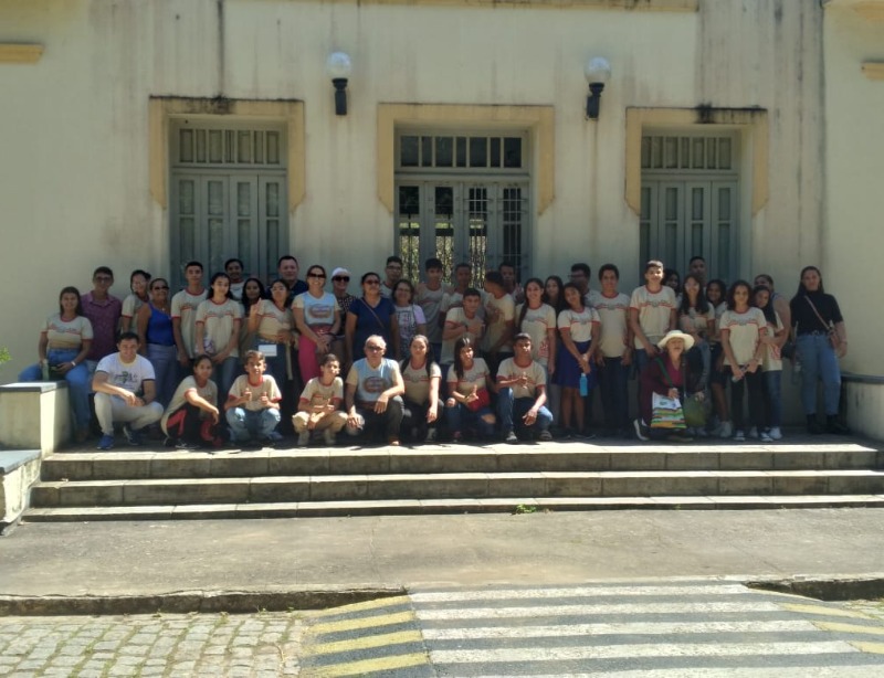 Alunos da Escola Carlos Monteiro participam de Aula de Campo na cidade de Areia-PB