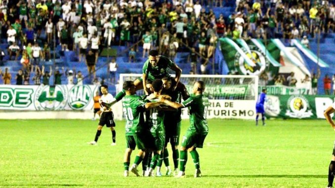 Nacional de Patos bate o Globo por 2 a 1 e volta ao G-4