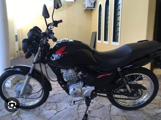 Moto é furtada na noite desta sexta-feira (09), próximo à linha férrea, em Patos