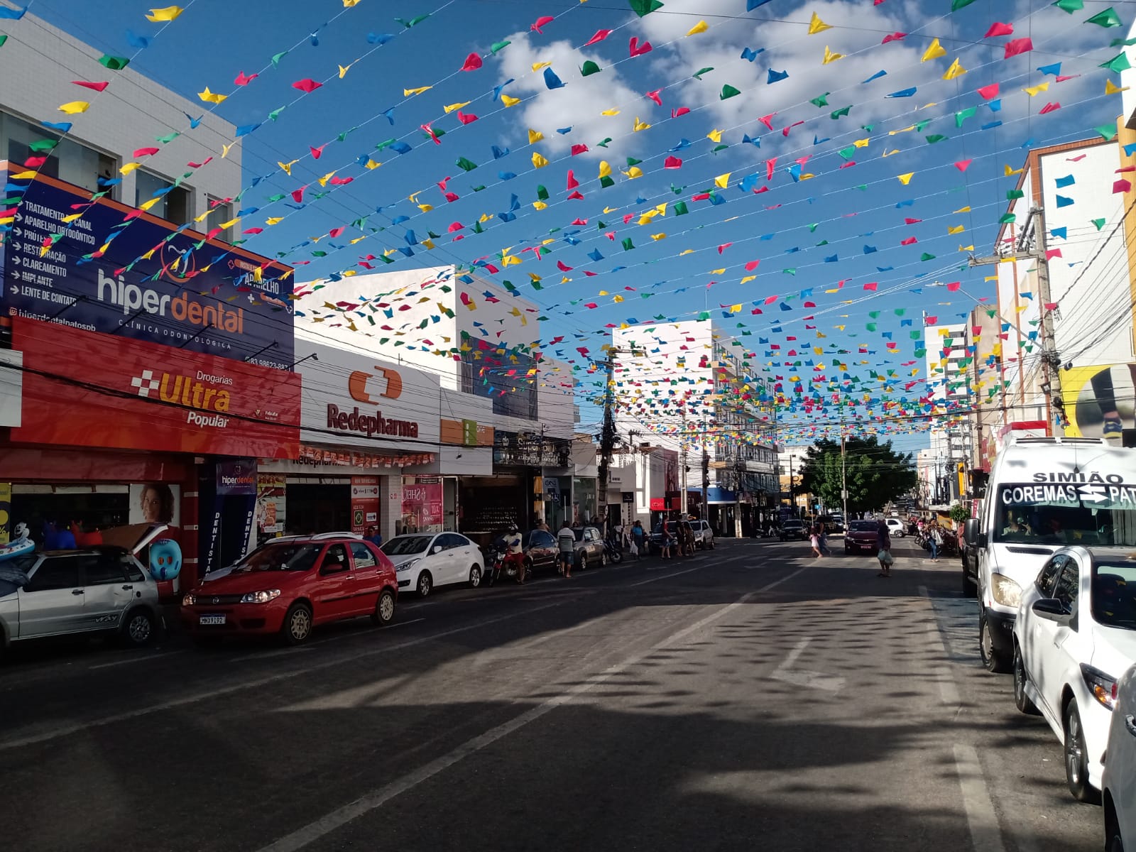 Empresário Rodimilson Carreiro fala sobre parceria-público privada para decoração do São João na Rua Pedro Firmino