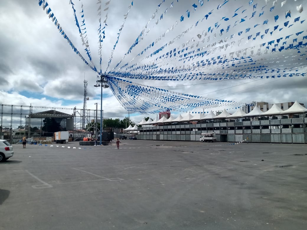 Estrutura do Terreiro do Forró deve ficar pronta até o próximo domingo (18)