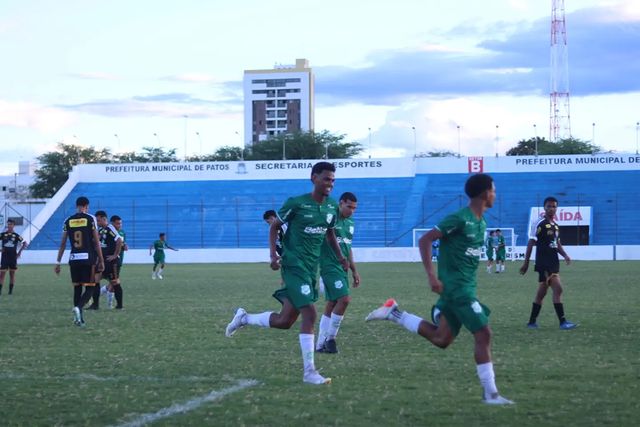 Avassalador: com 5 de 