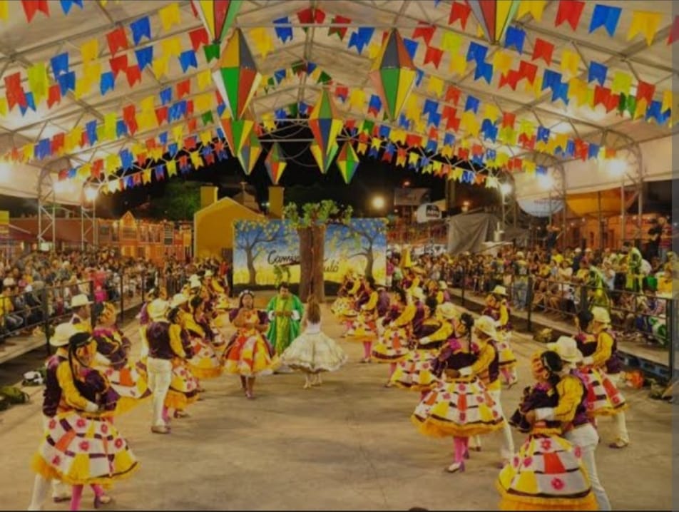 Câmara aprova urgência de projeto que obriga cota de 80% para forró em festas juninas