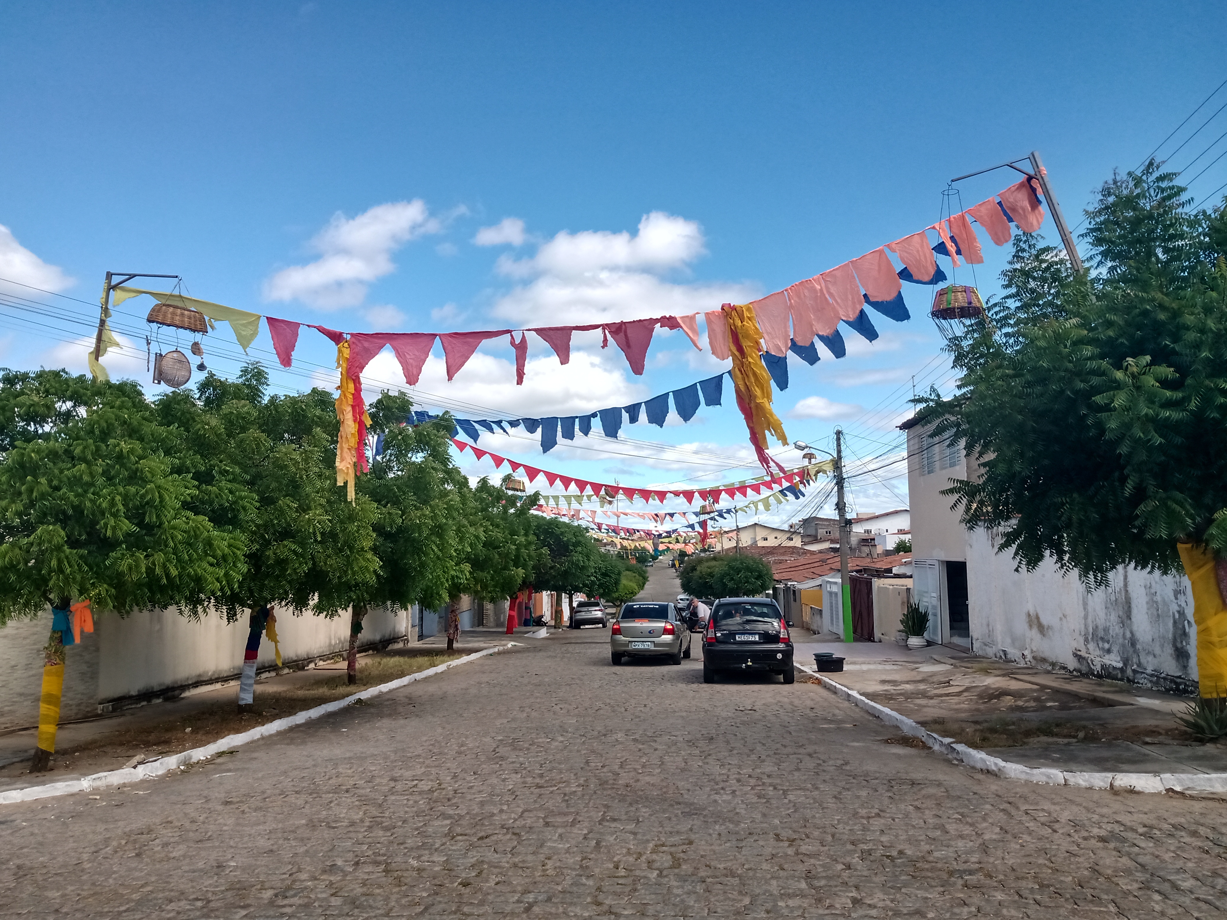 Moradores da Rua Padre Anchieta realizam Arraiá Junino nesta sexta-feira (23)