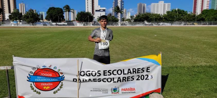 Medalha de ouro nos Jogos Paraescolares, jovem de São José Espinharas supera desafios e inspira com suas conquistas