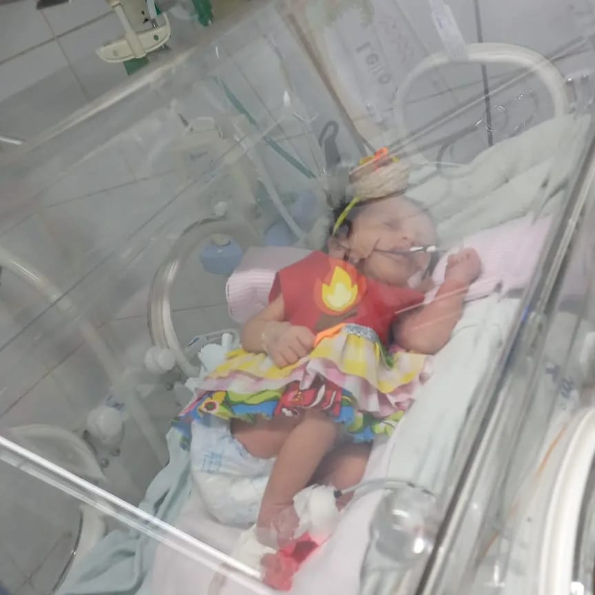 Maternidade Dr. Peregrino Filho promove o emocionante Arraiá dos Bebês da UTI Neonatal