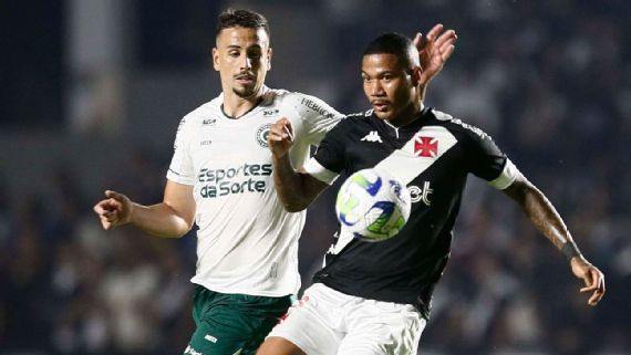 Vasco perde para o Goiás, chega a 10 jogos sem vencer e torcida vandaliza em São Januário