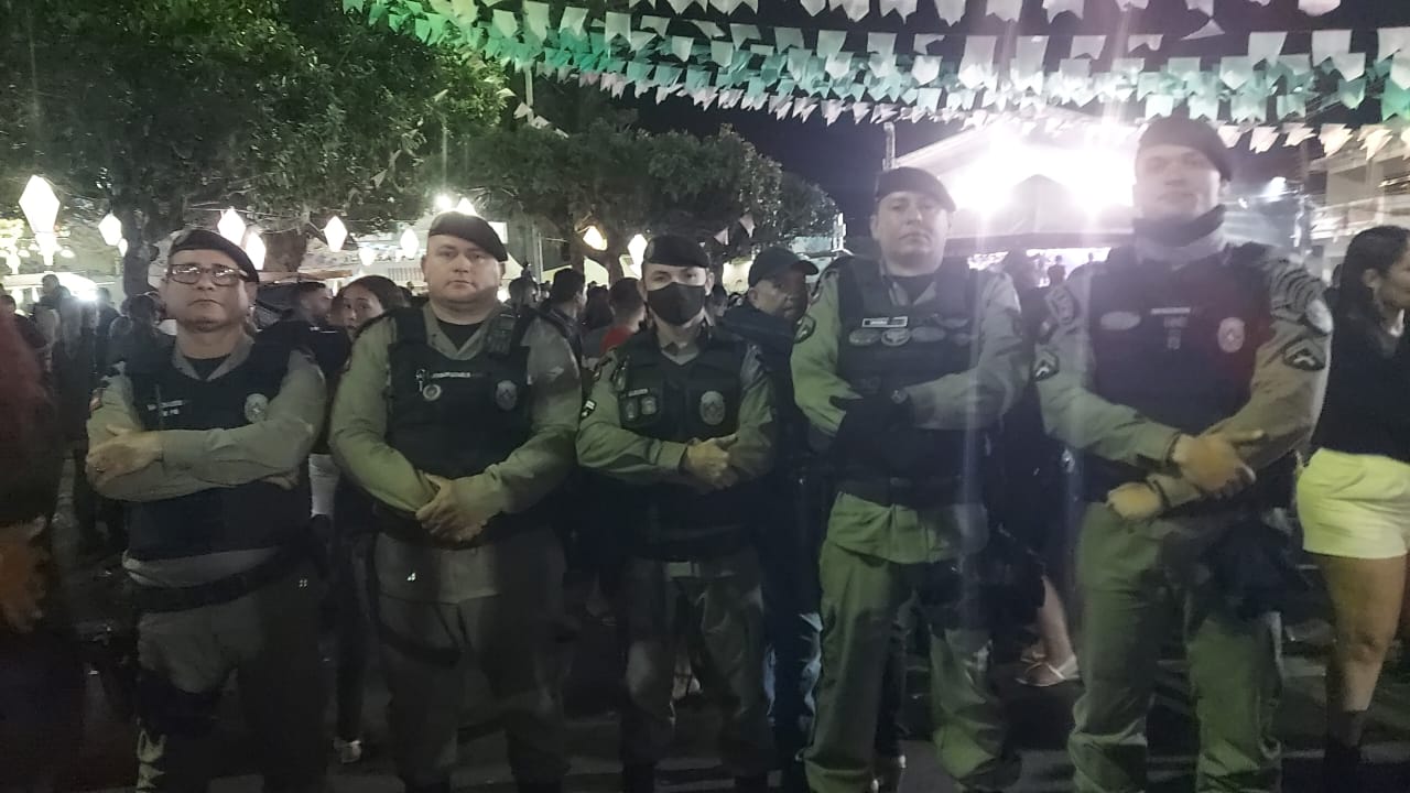 Segurança e alegria na segunda noite de São João na cidade de Teixeira-PB
