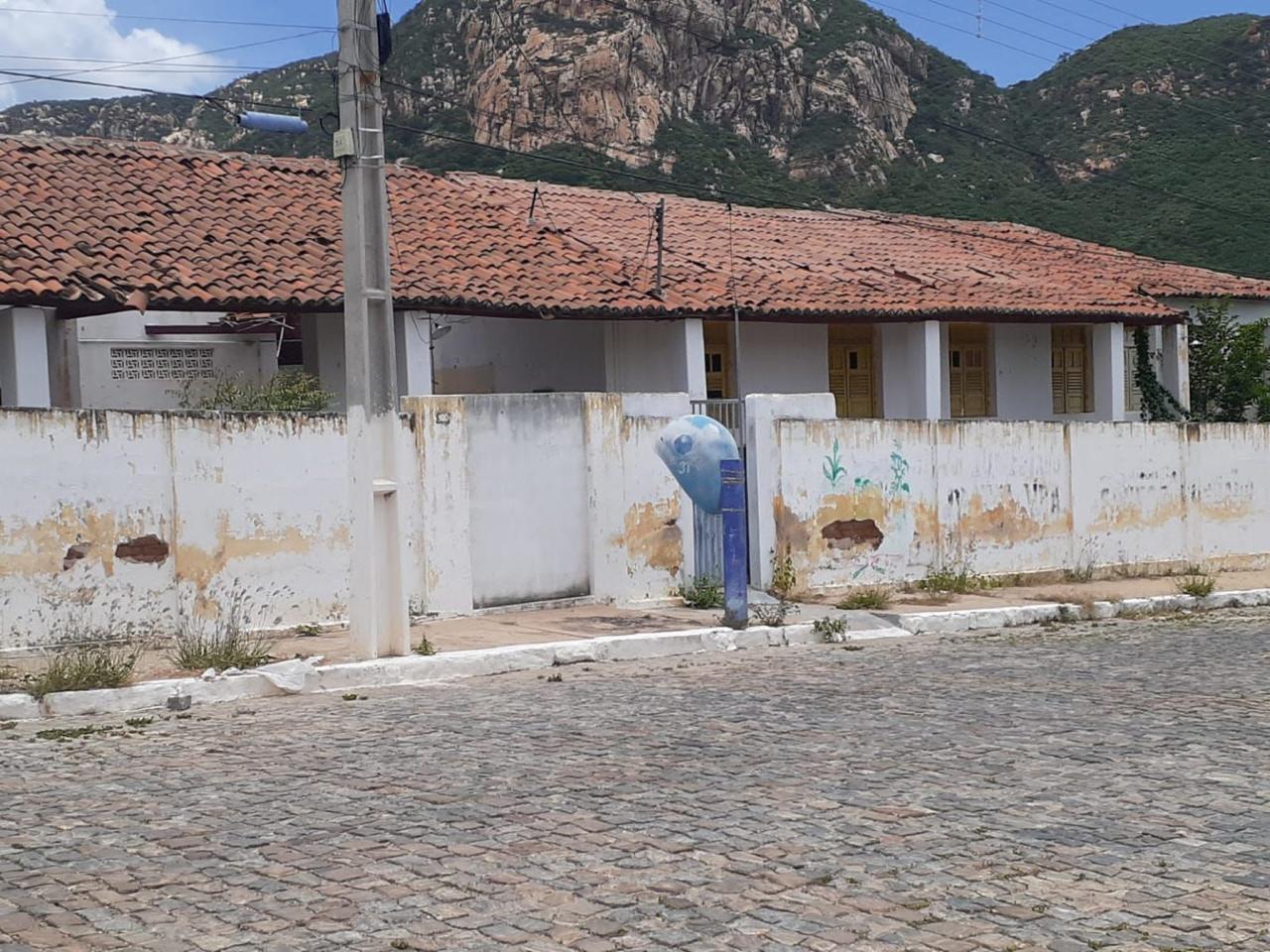 Escola Estadual Cônego Machado em Passagem sofre com falta de professores e estrutura precária