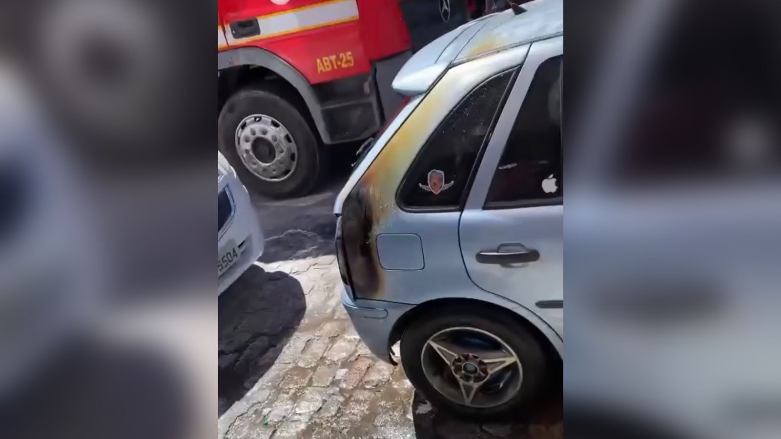 Corpo de Bombeiros é acionado após princípio de incêndio em carro no Centro de Patos. VÍDEO