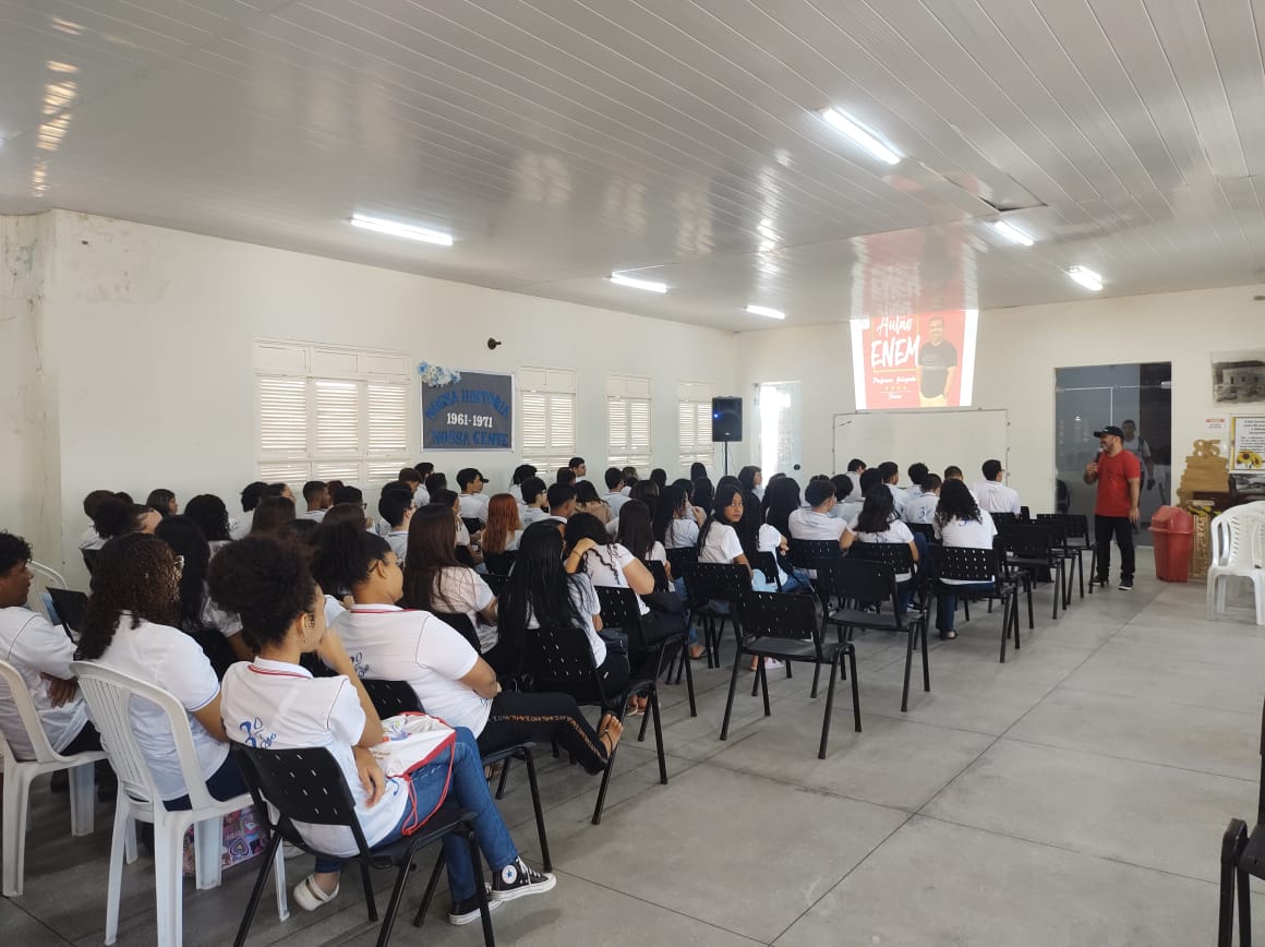 Aulas na Escola Monsenhor Manoel Vieira voltarão a ser integral a partir de segunda-feira
