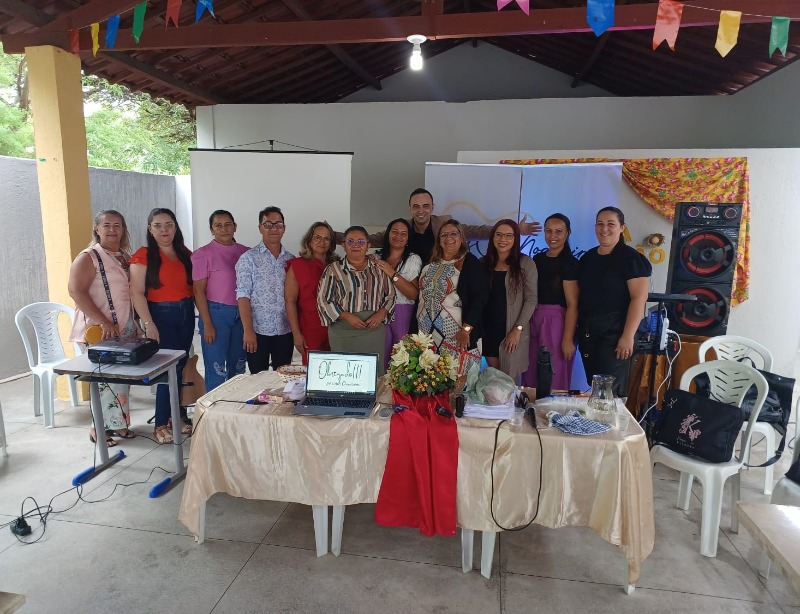 Secretaria de Educação de Passagem realiza formação de professores e cuidadores das escolas municipais