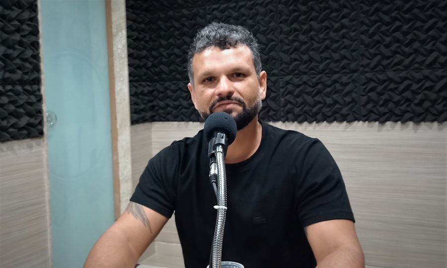 Professor patoense é o único do Nordeste selecionado para ação humanitária na África e busca apoio financeiro