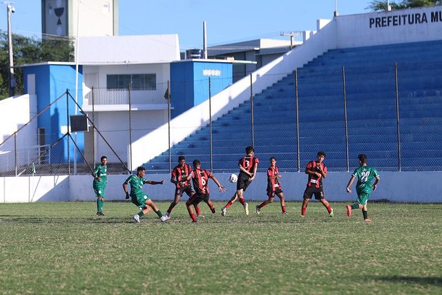 Em casa, Nacional de Patos perde para o Confiança de Sapé e larga em desvantagem nas semifinais do Paraibano Sub-17