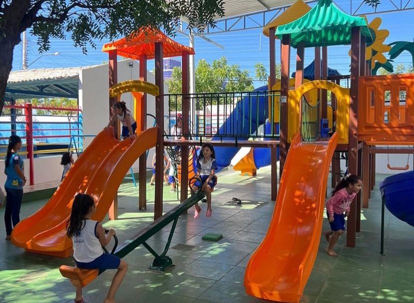 LAÇOS FORTES: Alunos da Creche Mariana Medeiros são recebidos no Colégio Ágape para muita diversão