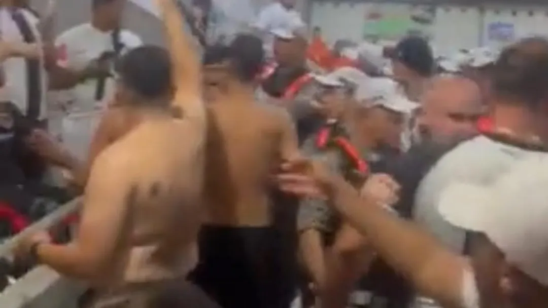 Torcedor do Botafogo-PB passa mal após atrito entre PM e torcedores; veja vídeos