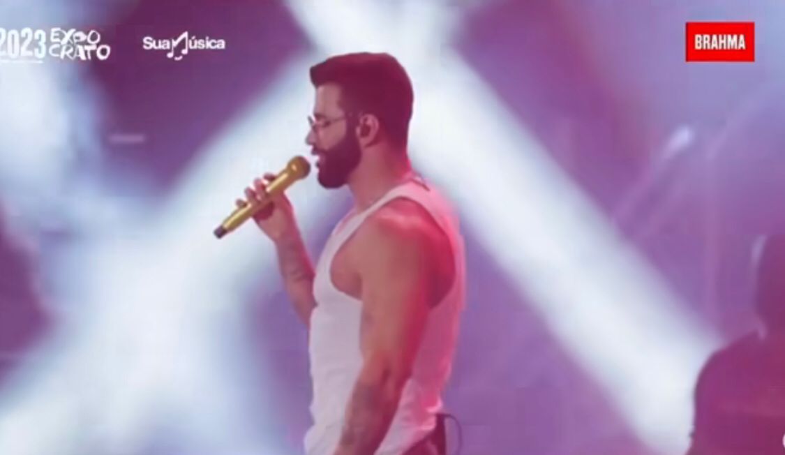 Após polêmica no São João de Campina Grande, Gusttavo Lima canta Tareco e Mariola em homenagem a Flávio José na Expocrato; veja vídeo