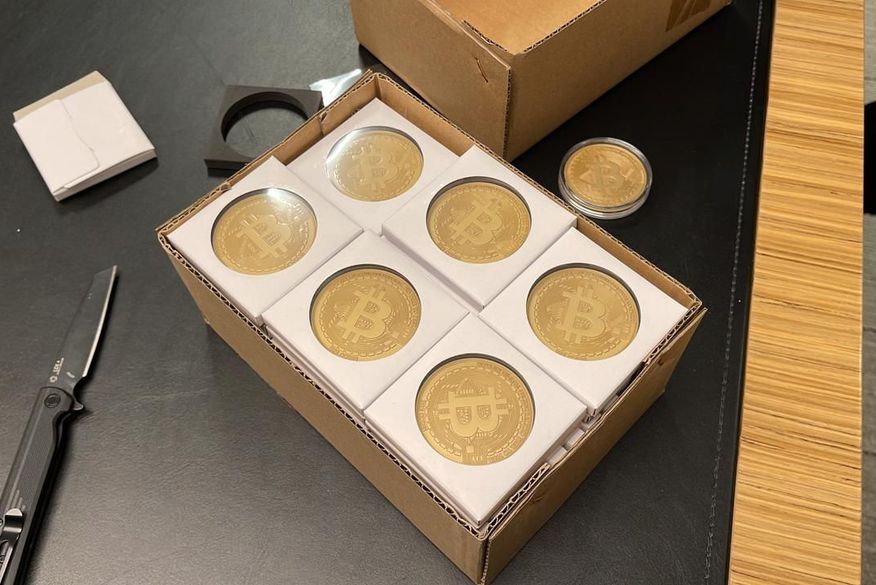 Polícia Federal encontra cofres, carro de luxo, joias e 'moedas Bitcoin' em endereços alvos de nova operação do 'caso Braiscompany'