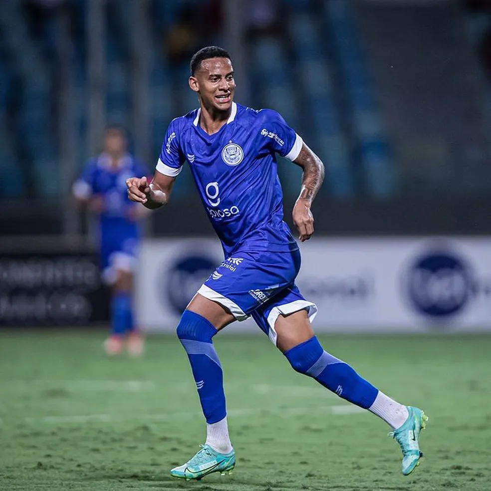 Sousa contrata Vitor Alagoano como novo reforço para o ataque