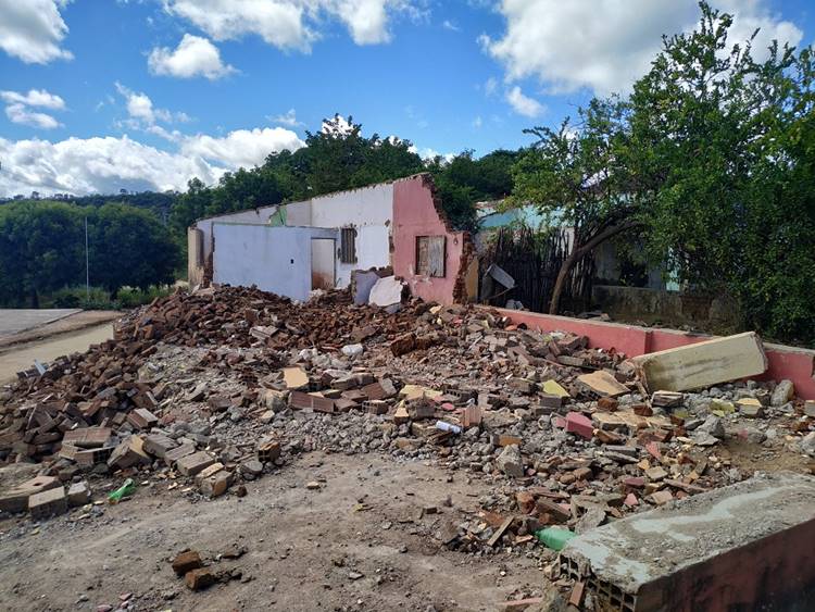 Advogado explica indenizações das famílias que deixaram casas após obras da Transposição em Cachoeira dos Índios
